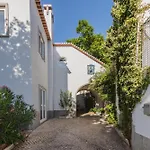 Casa Do Museu, Three Independent Properties