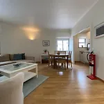 Rainha - Holiday Rental In Cascais Centre