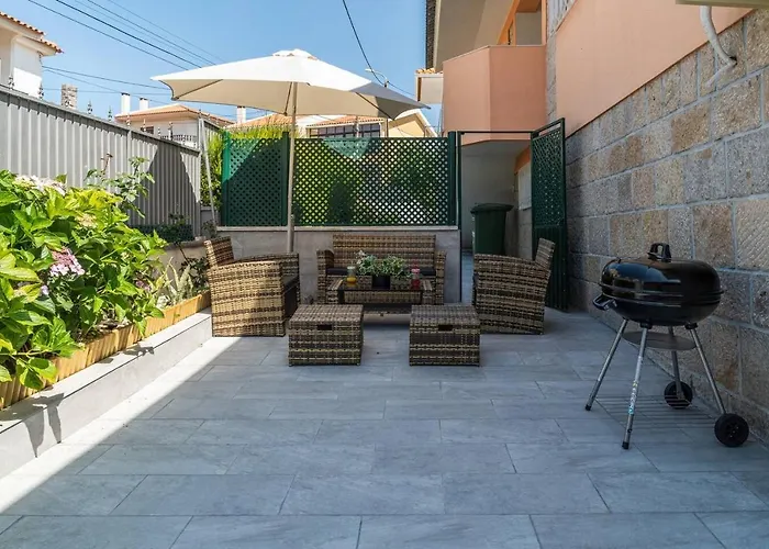 Cascais Garden Cottage