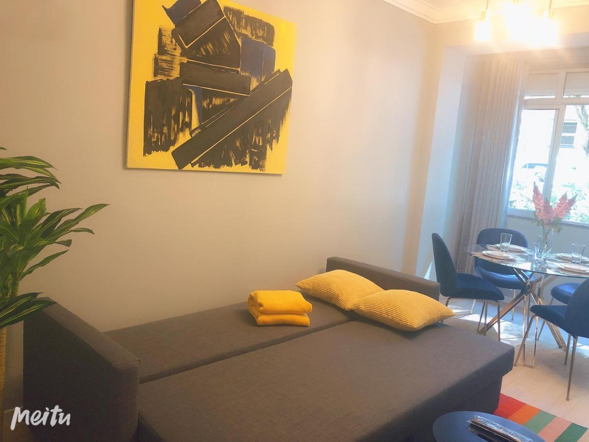 Golden Apartment