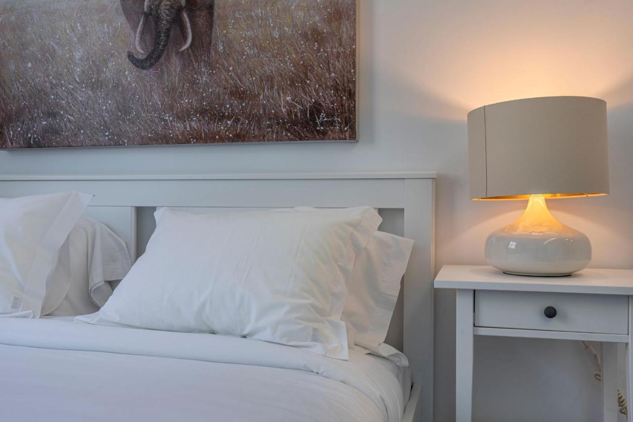 Apartment Touch Of Class 2bdr By Lovelystay Cascais