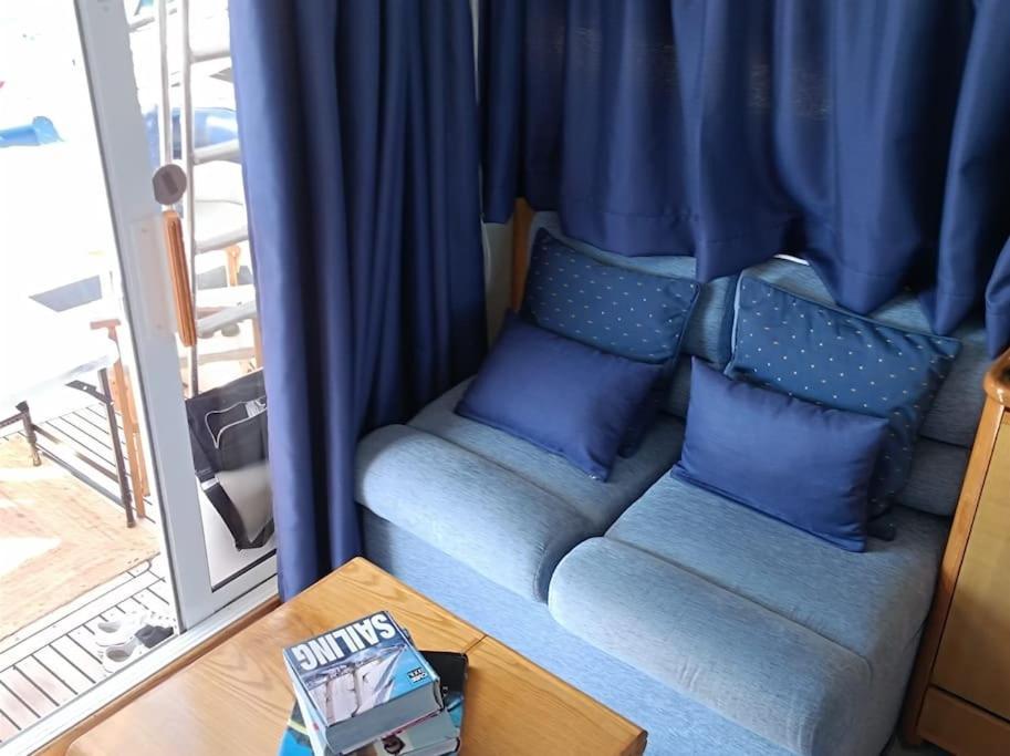 Botel Barco Buzios Iii Cascais