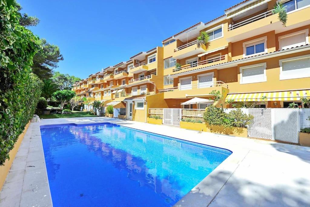 Tropical Pool View - Checkinhome