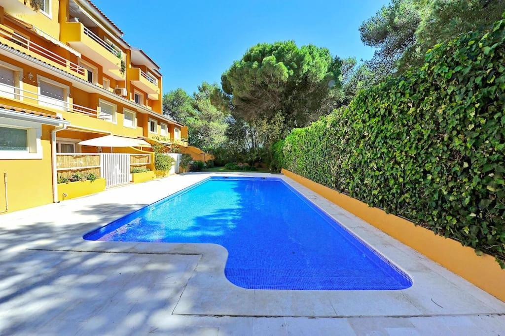 Tropical Pool View - Checkinhome