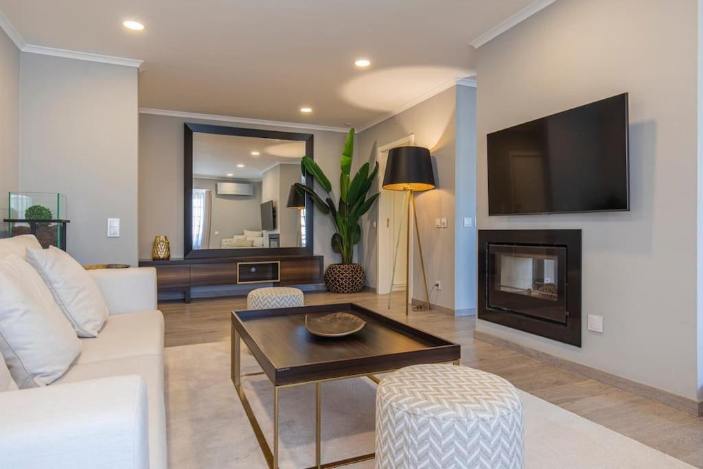 Seaview Luxury Apartment
