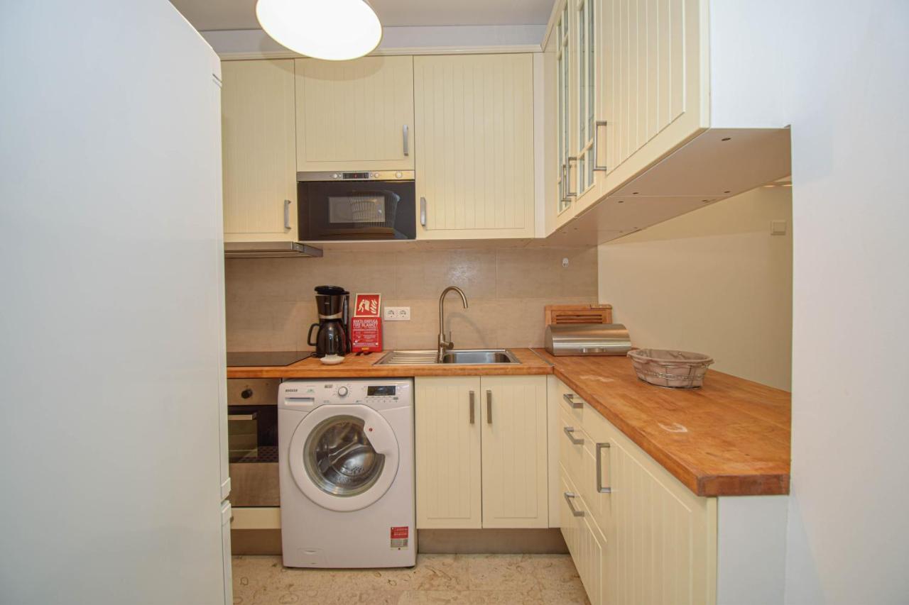 Central Family - 60 M From The Beach