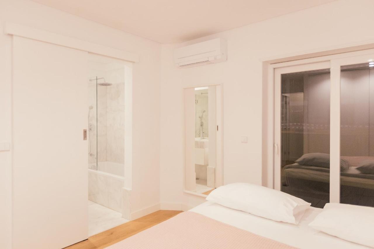 Master Deco Gem In Apartment