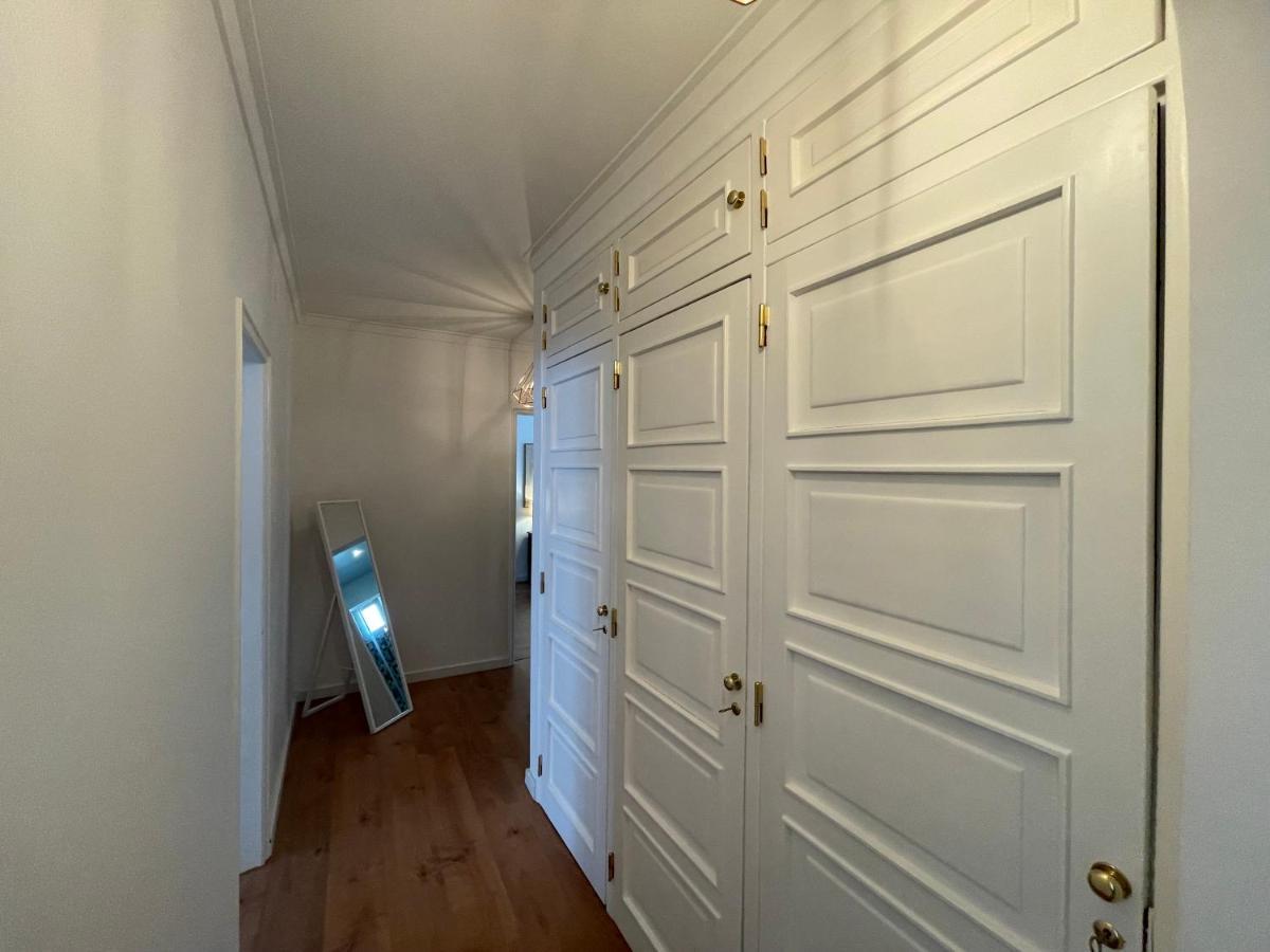 Av Sintra Mhouse Lease Cascais