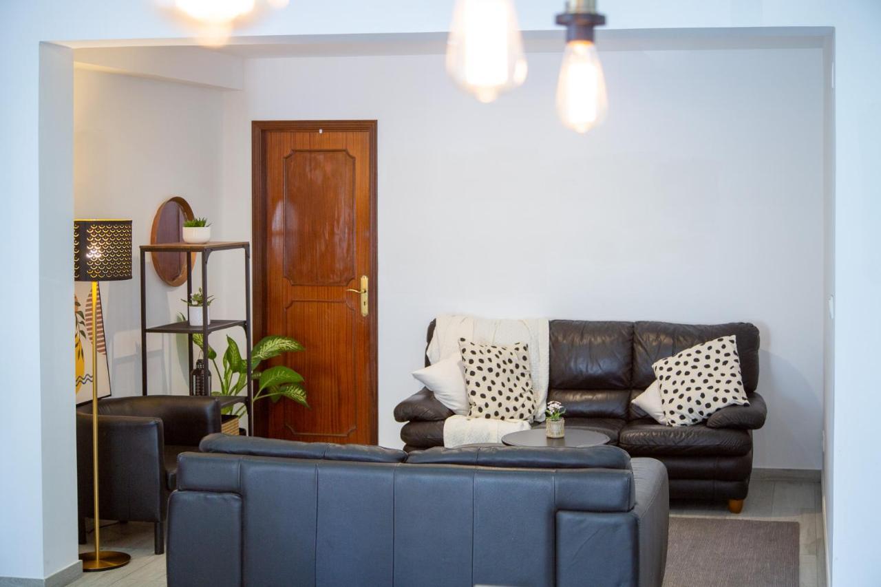Homestay Cozy In With Full Kitchen 5 Minutes From The