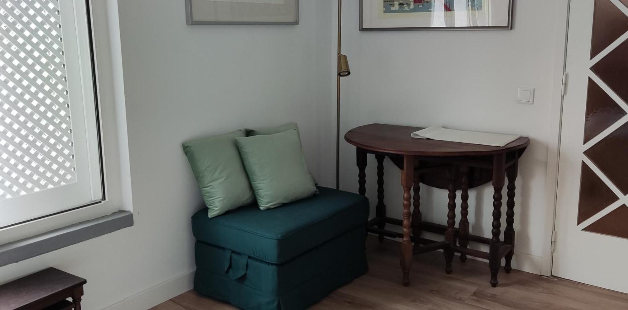 Cozy Close To Downtown *