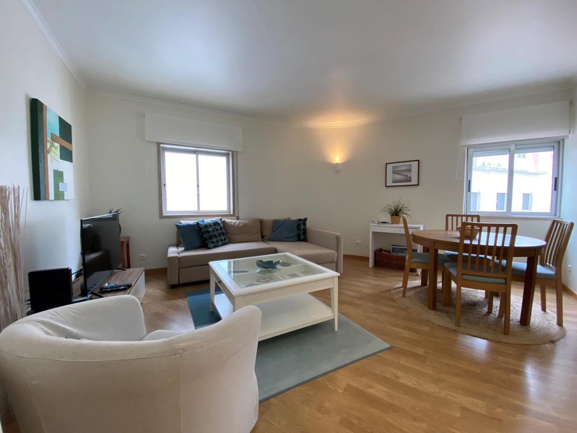 Rainha - In Centre Apartment Cascais