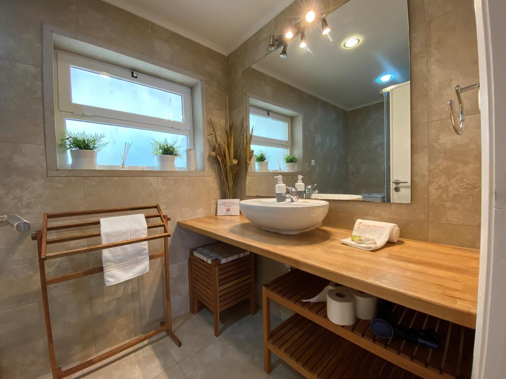 Rainha - In Centre Apartment