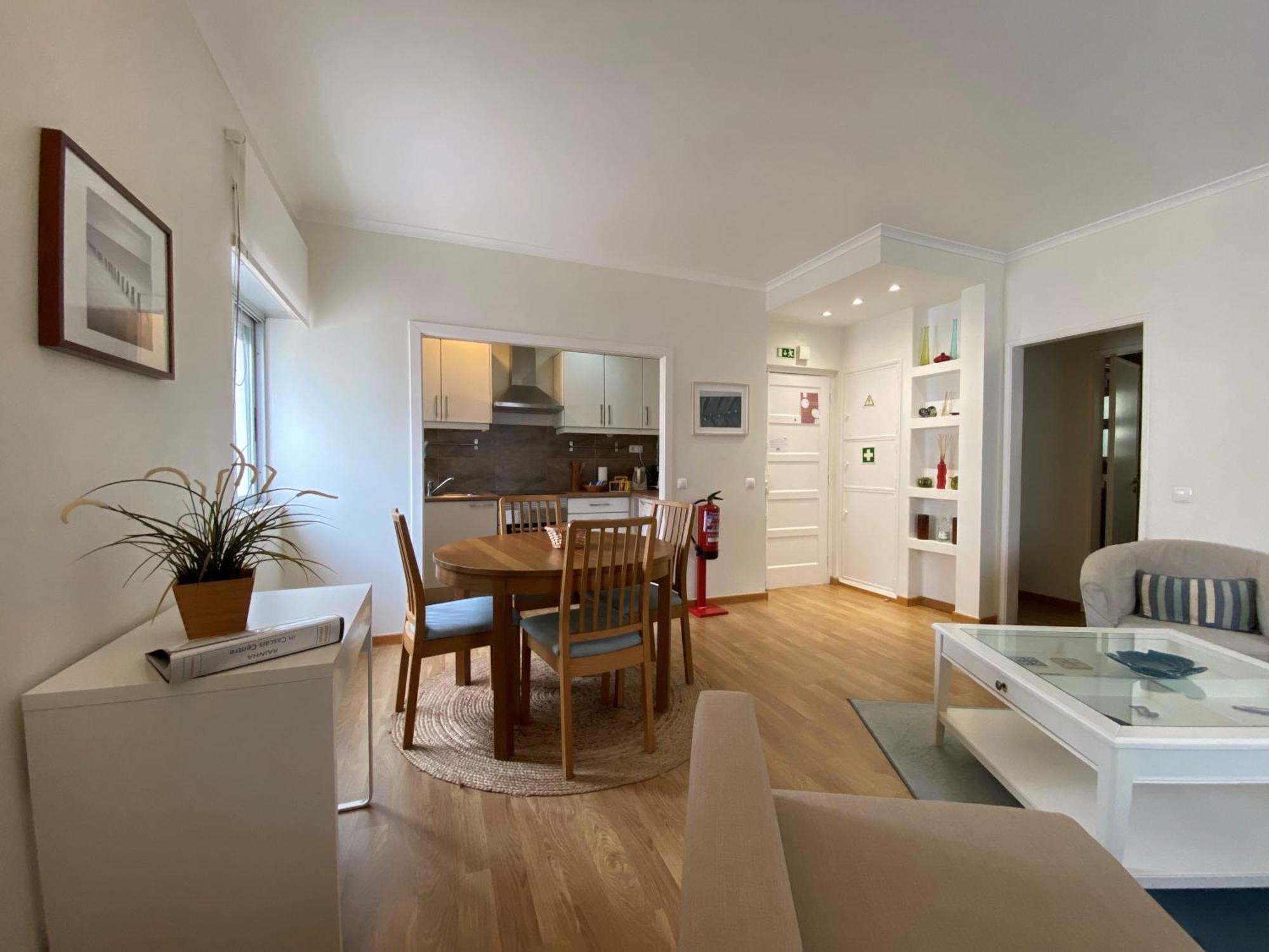 Rainha - In Centre Apartment Cascais