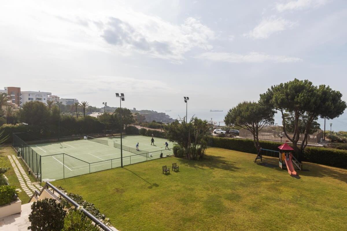 Oceanfront Lux Sleeps 9 Apartment Cascais