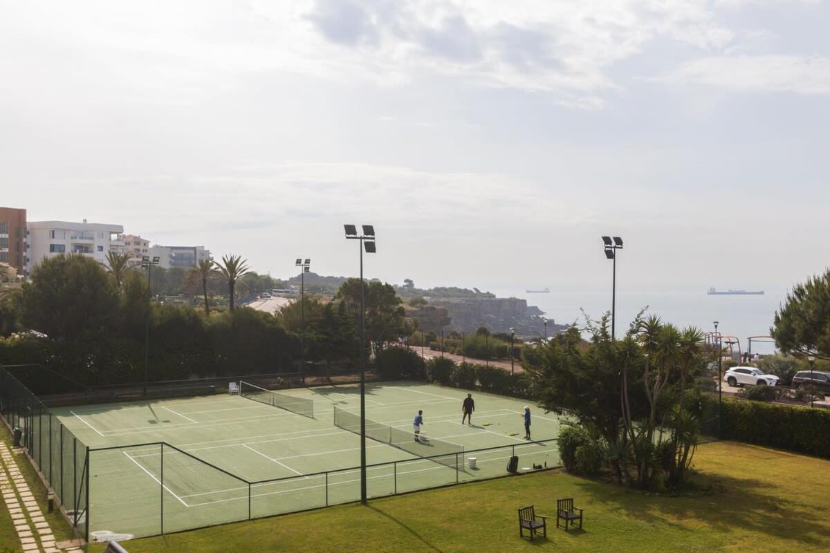 Oceanfront Lux Sleeps 9 Apartment Cascais