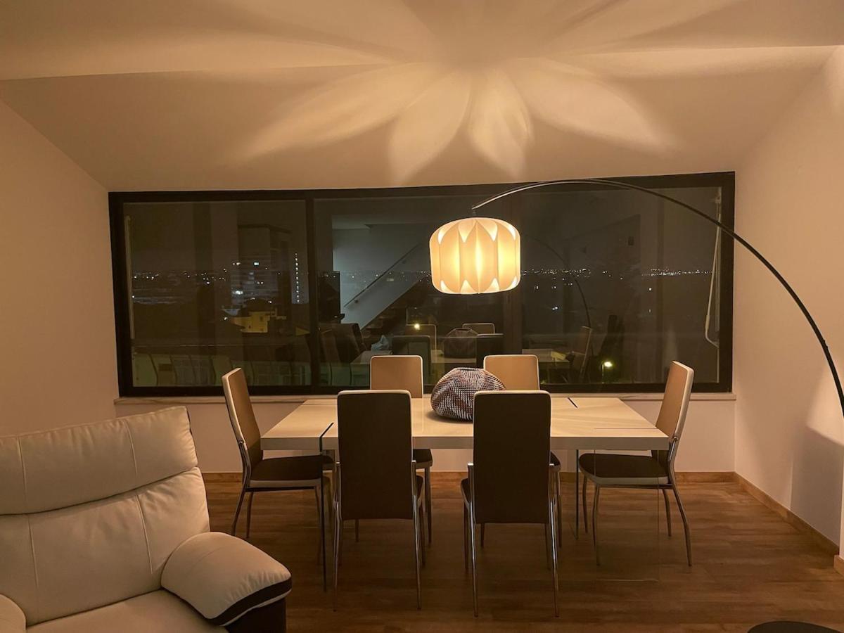 With A View Apartment *