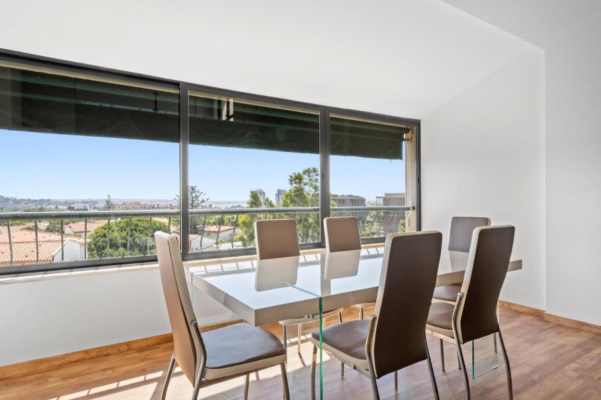 With A View Apartment Cascais
