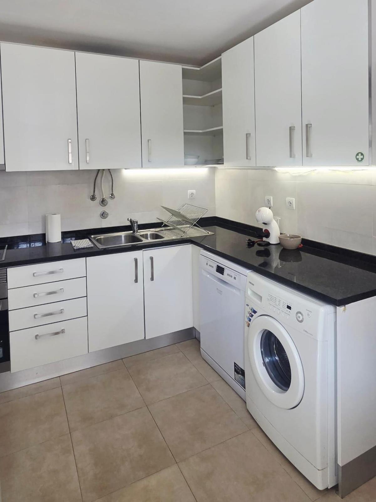 Apartment Center - 500 M From The Cascais