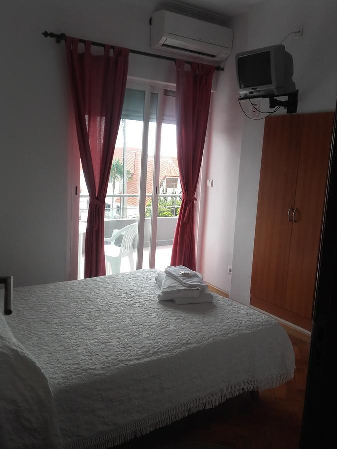 Residencial Casa Lena Alojamento de Acomodação e Pequeno-almoço *