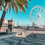 Wine Inn Cascais Guesthouse
