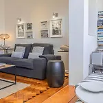 Cascais 2Br City Center