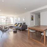 Houze_Lovely Flat With Swimming Pool!