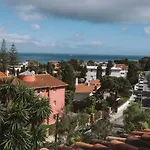 Nice Way Cascais & Surf Camp