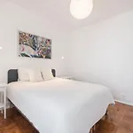 Coral Apartment By Olala Homes