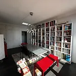 Gracious Apartment In Condo With Pool, Cascais