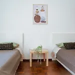 Quarto Privado em Cascais, há 5 minutos da praia