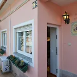 Sant\'Ana Cottage