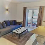 Luxury Apartment Near Cascais Town & Marina