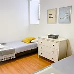 T2 Apartment -Cascais Center - 100M From Beach