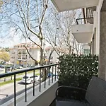 Central Apartment 127 By Saboia Collection
