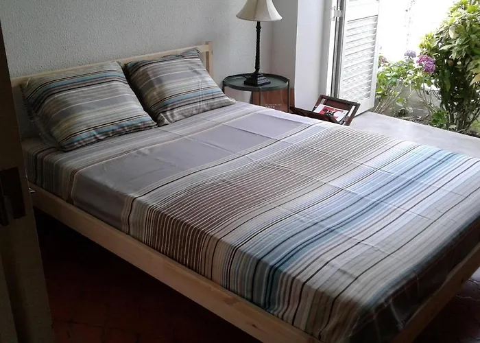 Sunny And Cozy Room Close To Cascais Center