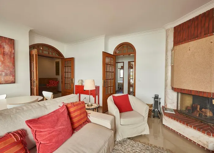 Cascais Handsome Apartment