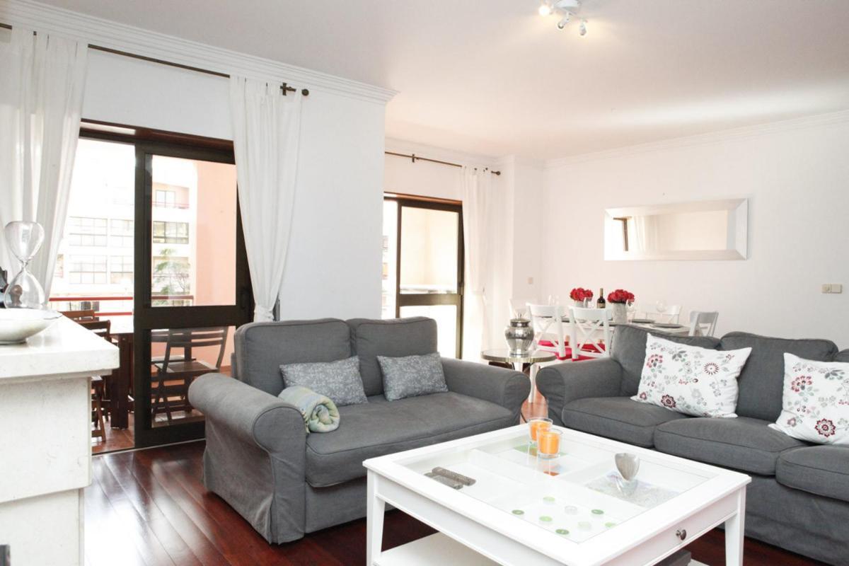 Apartment Guia's Gorgeous & Spacious Cascais