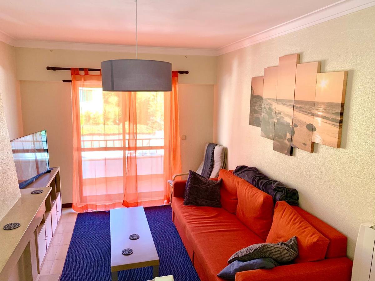 Apartment Spacious Getaway *