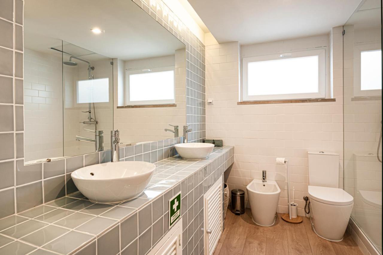 Bay Terraces Apartment