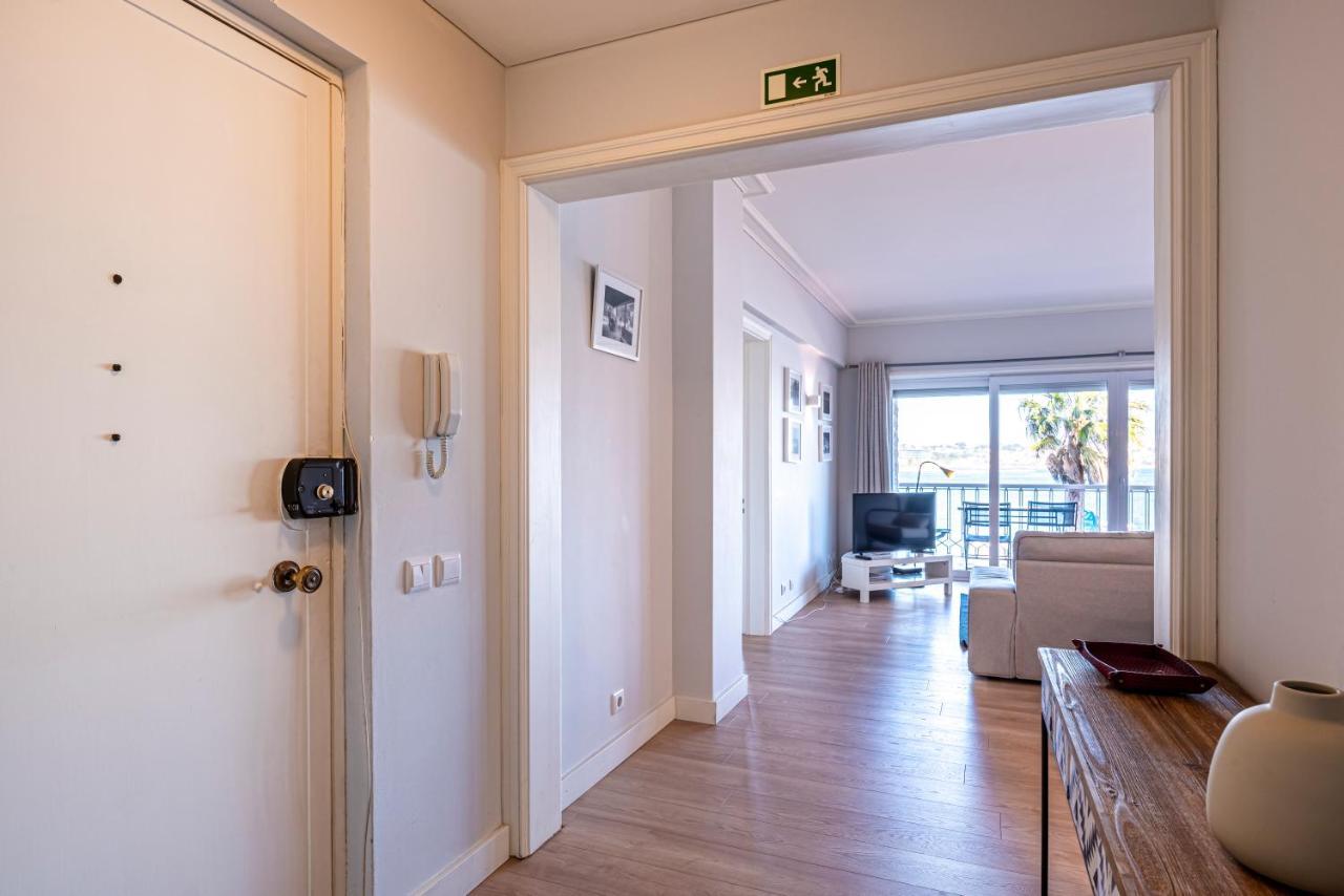 Apartment Bay Terraces *
