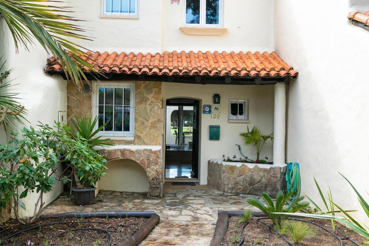 Charming Golf & Beach Villa *