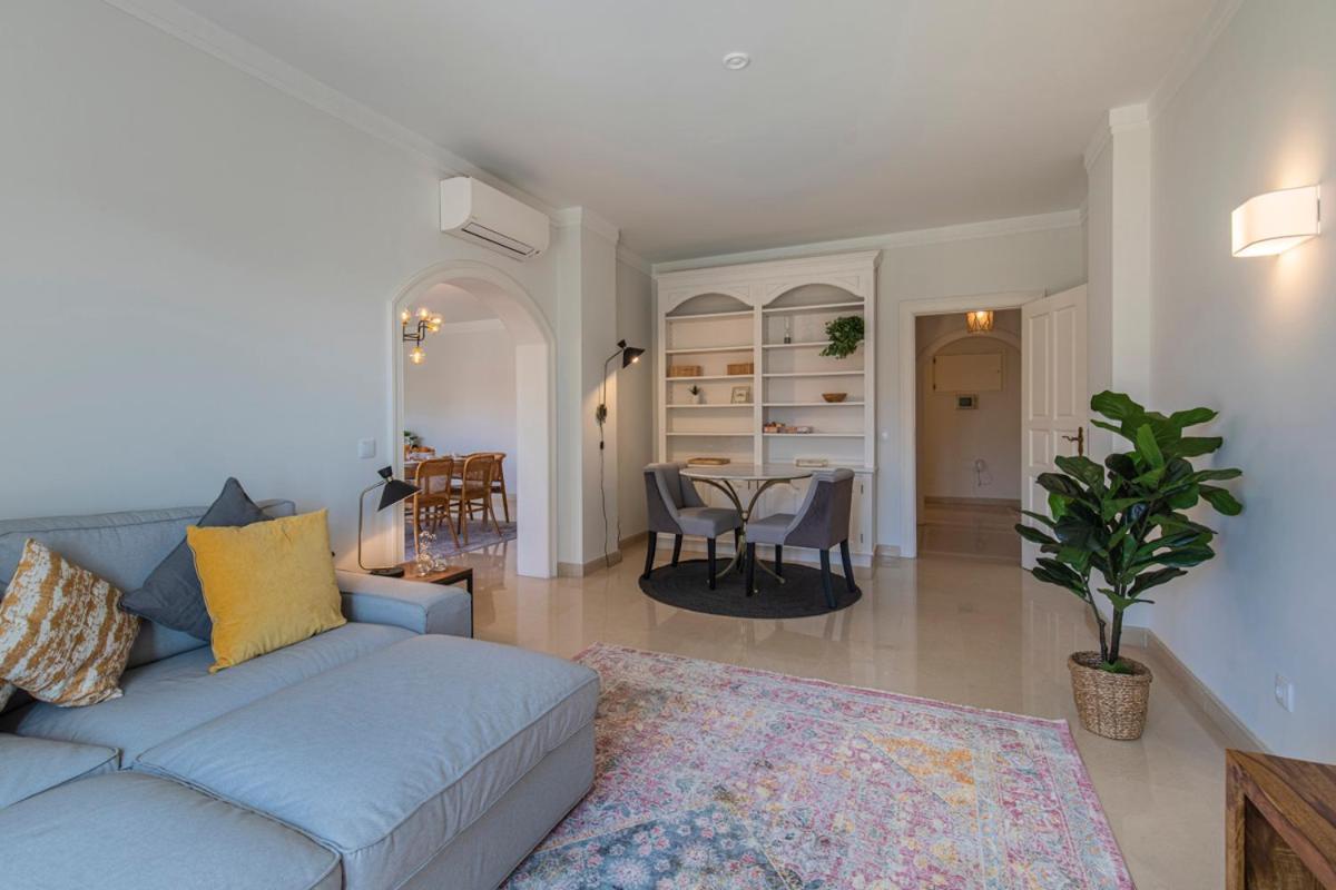 Luxury Colina Park Apartment *