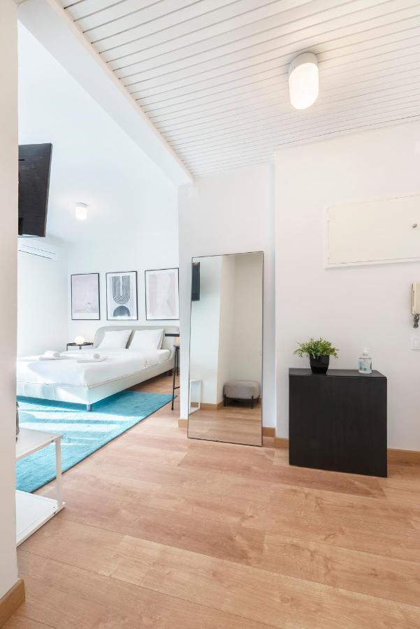 Apartment Yolo By Olala Homes
