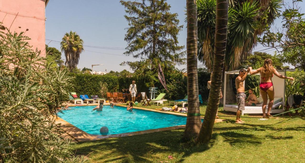 Hostel Way & Surf Camp
