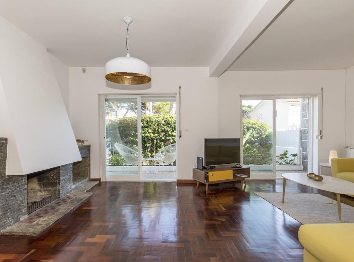 Villa Lovely With 3 Bedrooms And Swimming Pool *