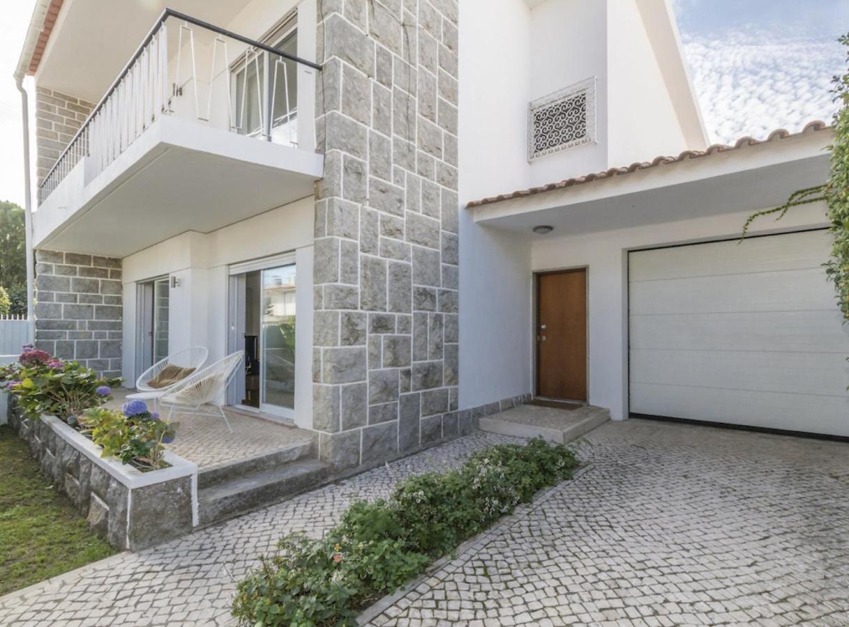 Villa Lovely With 3 Bedrooms And Swimming Pool