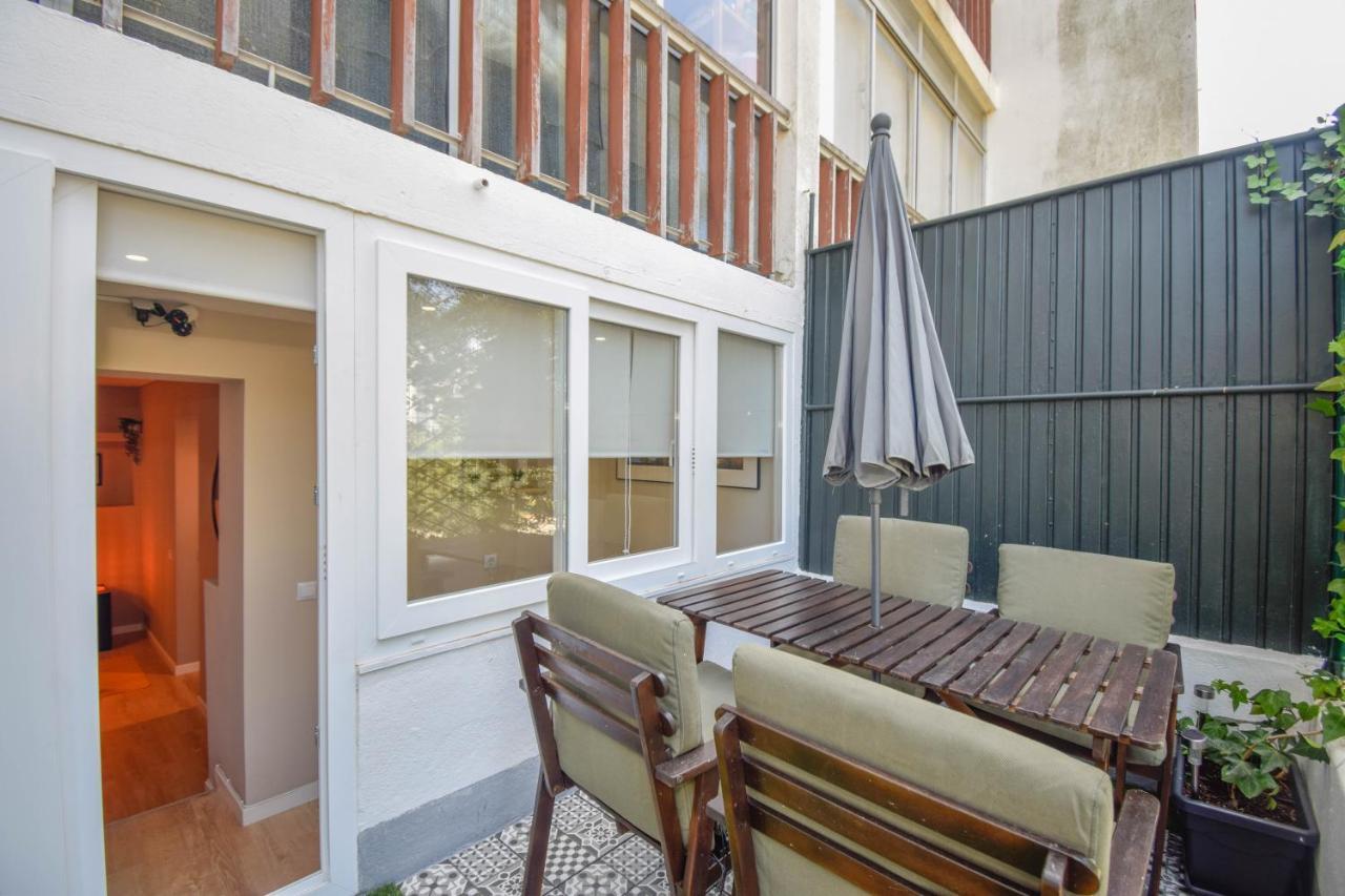 Apartment Outdoor Patio Newly Renovated *