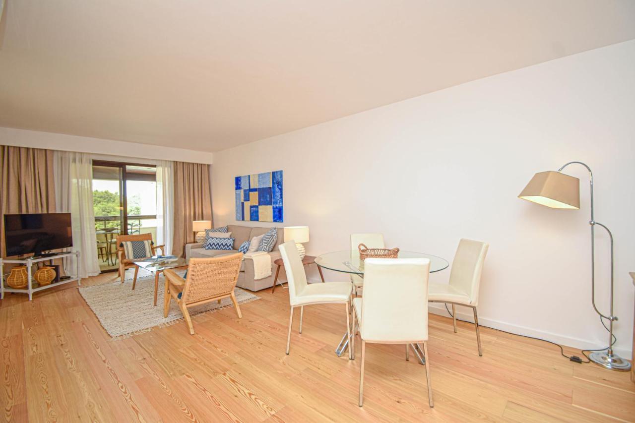 Stylish One Bedroom With Swimming Pool *