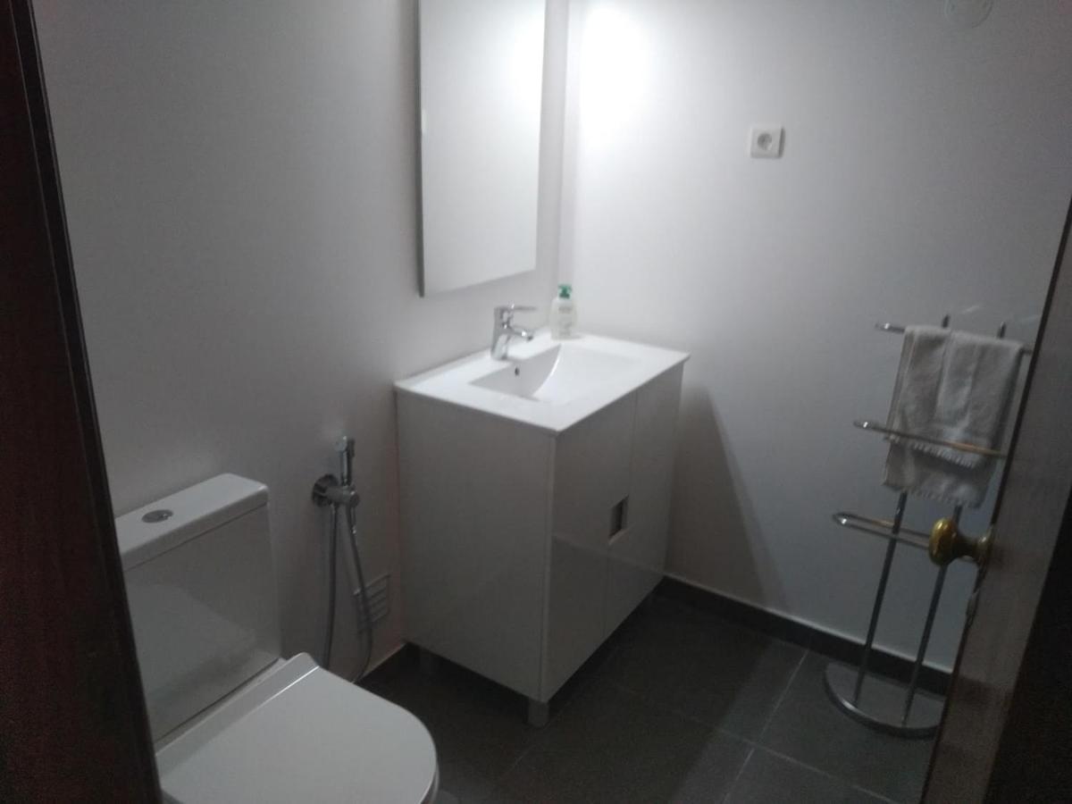 Excellent 2 Bedroom In Center Apartment
