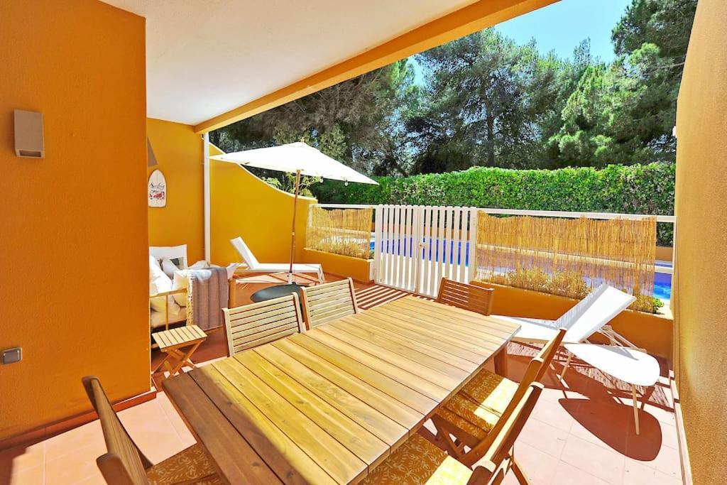 Tropical Pool View - Checkinhome Apartment